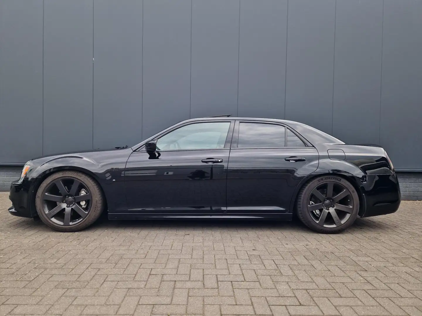 Chrysler 300 SRT 300C SRT-8 6.4 Hemi Facelift! LPG! Zwart - 2