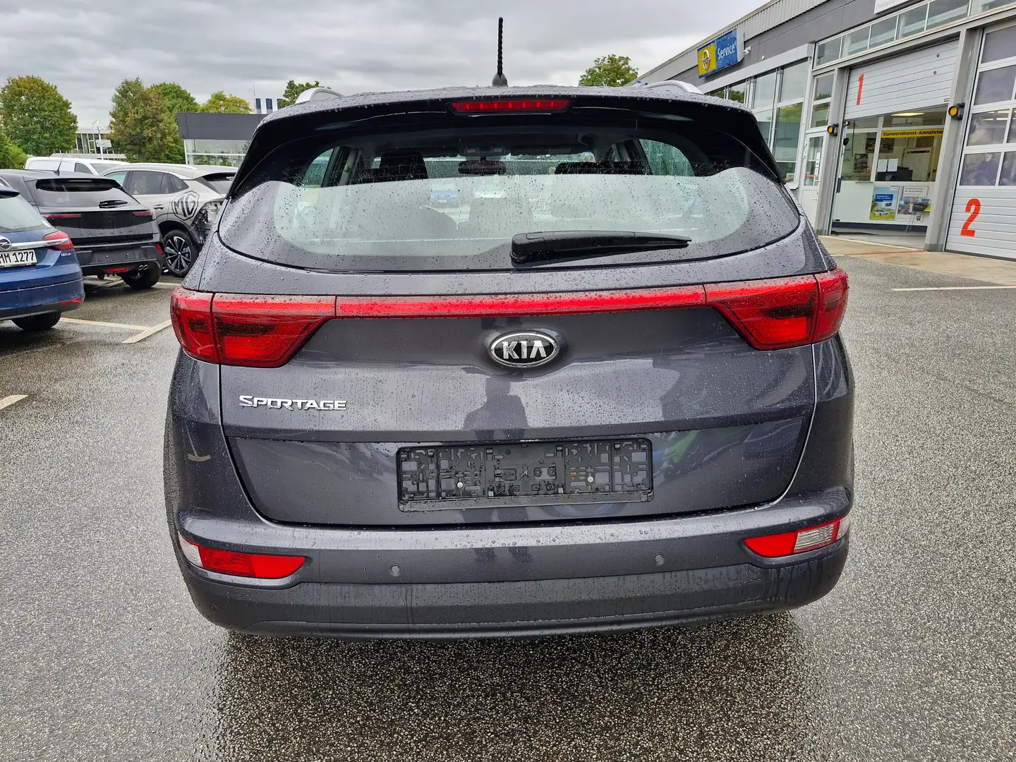 Kia Sportage Sportage 1.6 GDI 2WD Grau - 2