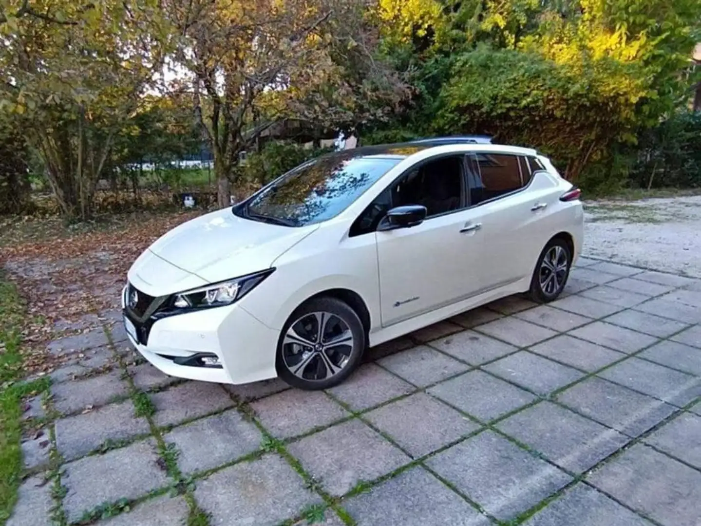 Nissan Leaf Leaf N-Connecta Two Tone 40kWh 150cv Bianco - 1