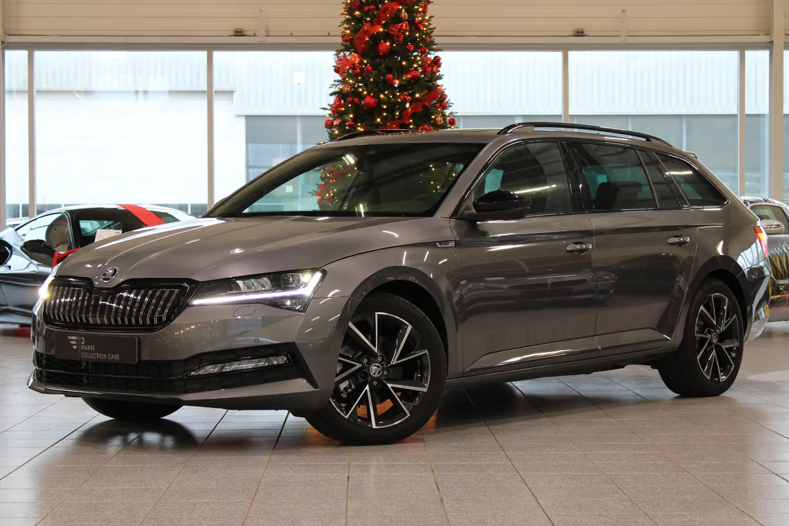 Skoda Superb 1.4 TSI iV Sportline Business PanoICarplayICamera Grigio - 1