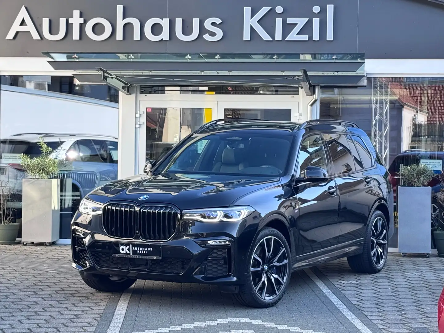 BMW X7 xDrive 40 d M Sport Чорний - 1