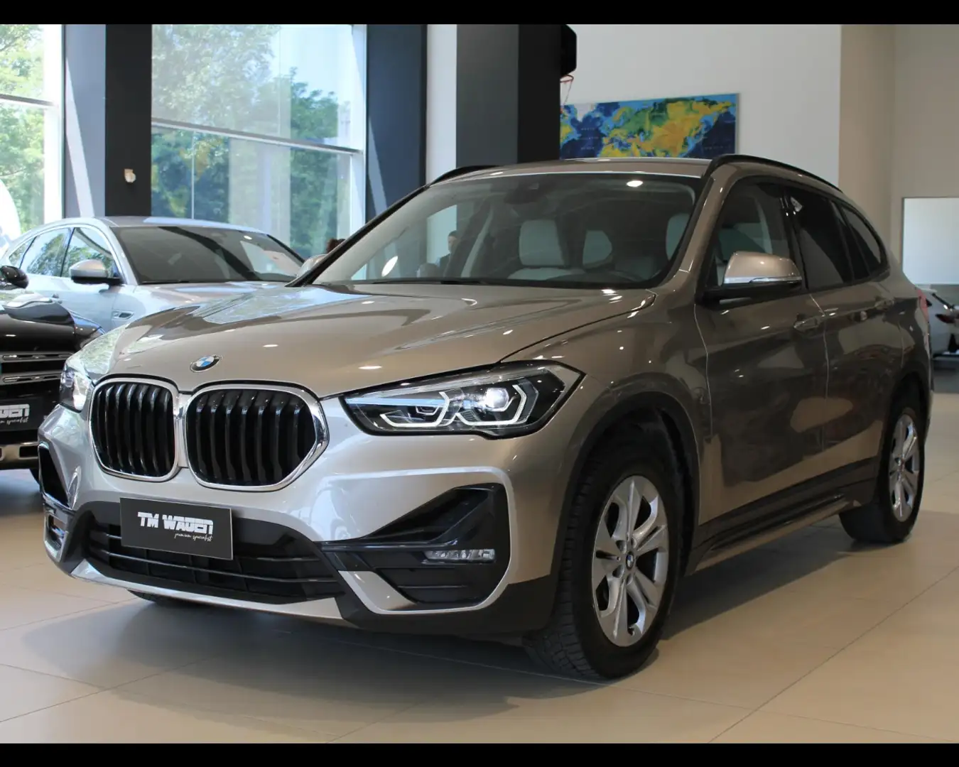 BMW X1 (F48) - X1 sDrive18i Sport 136CV 2021 Argento - 1