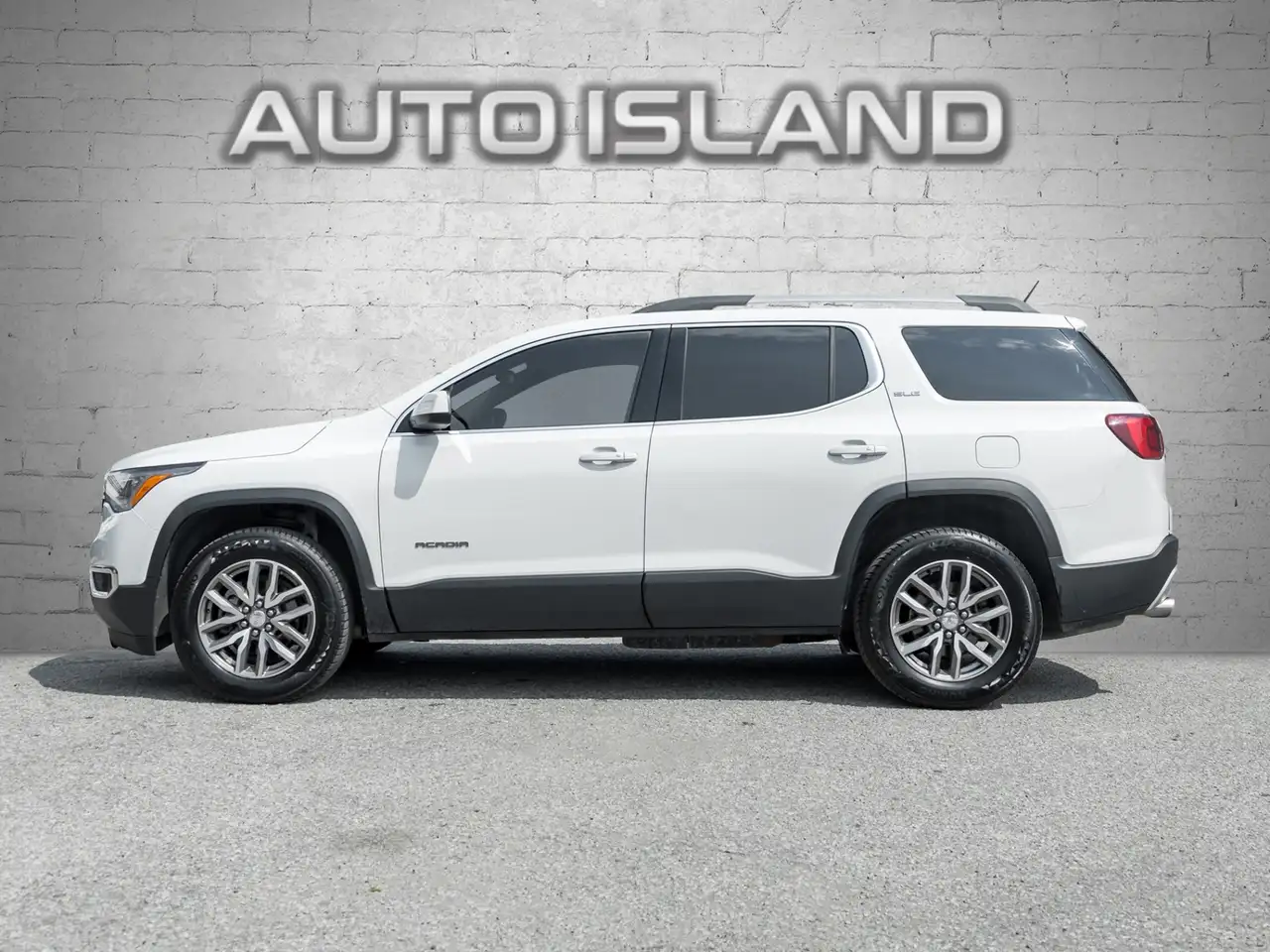 GMC Acadia снимка GMC Acadia