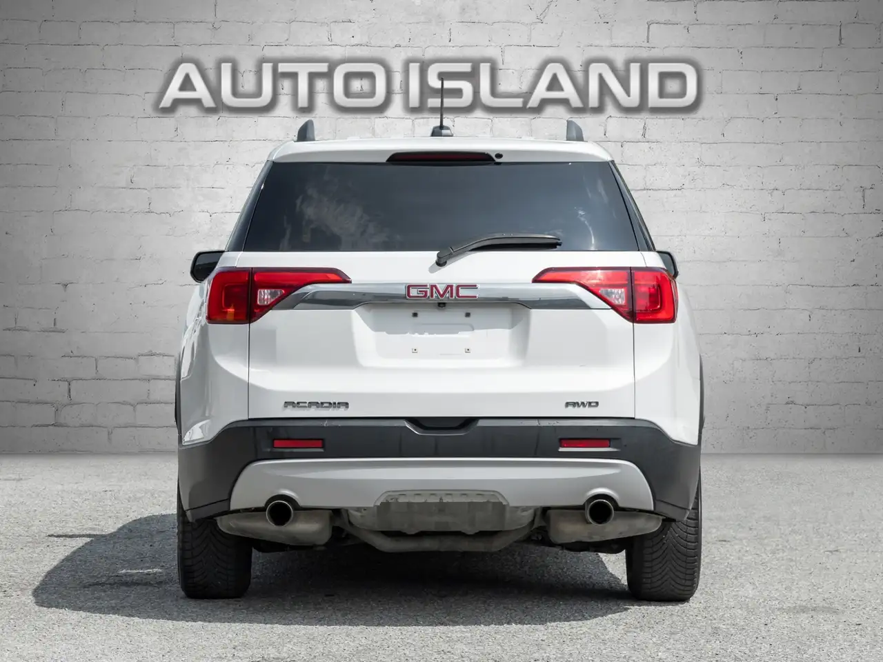 GMC Acadia снимка GMC Acadia