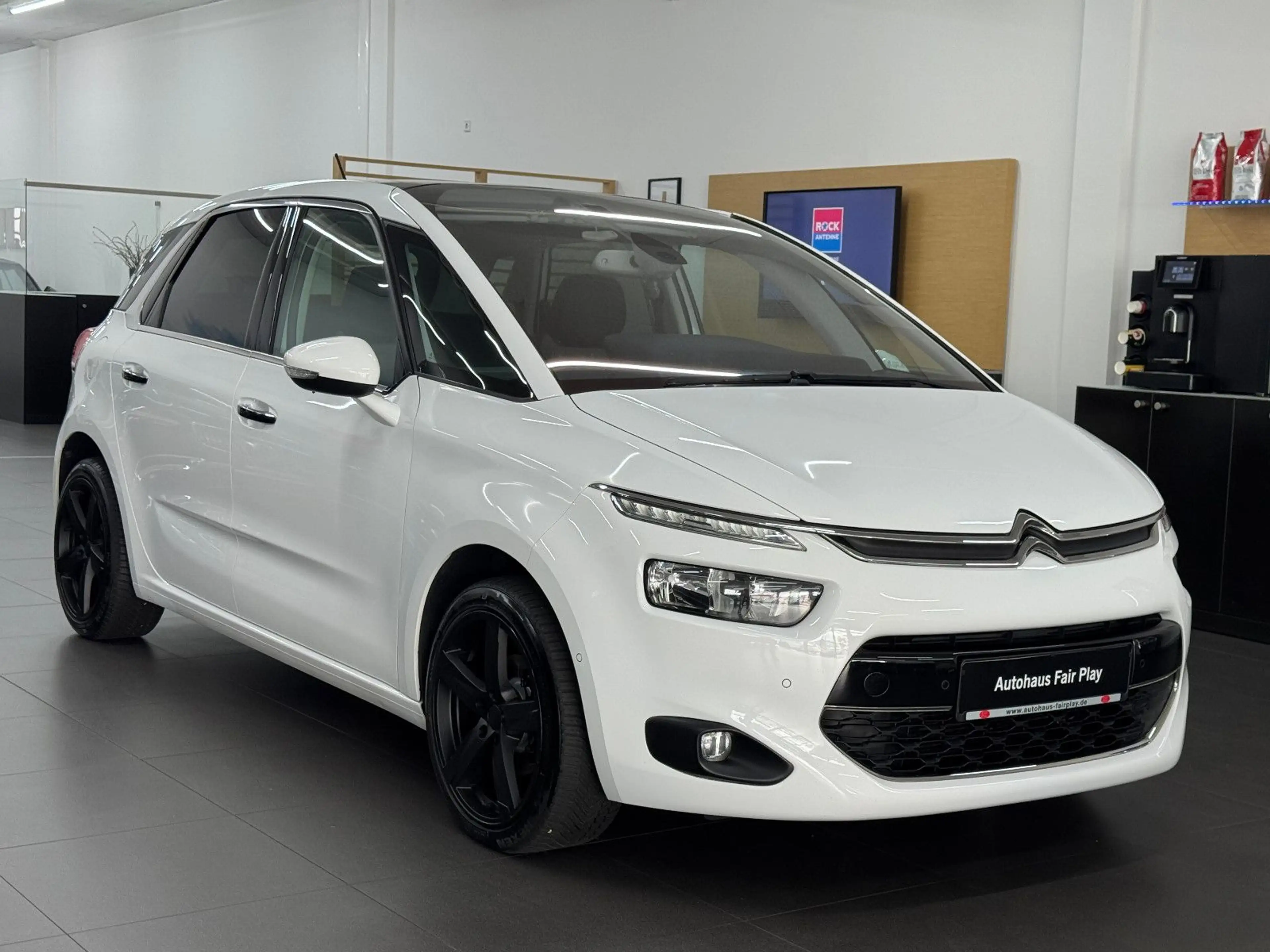 Citroen C4 Picasso /Spacetourer Selection — photo 3