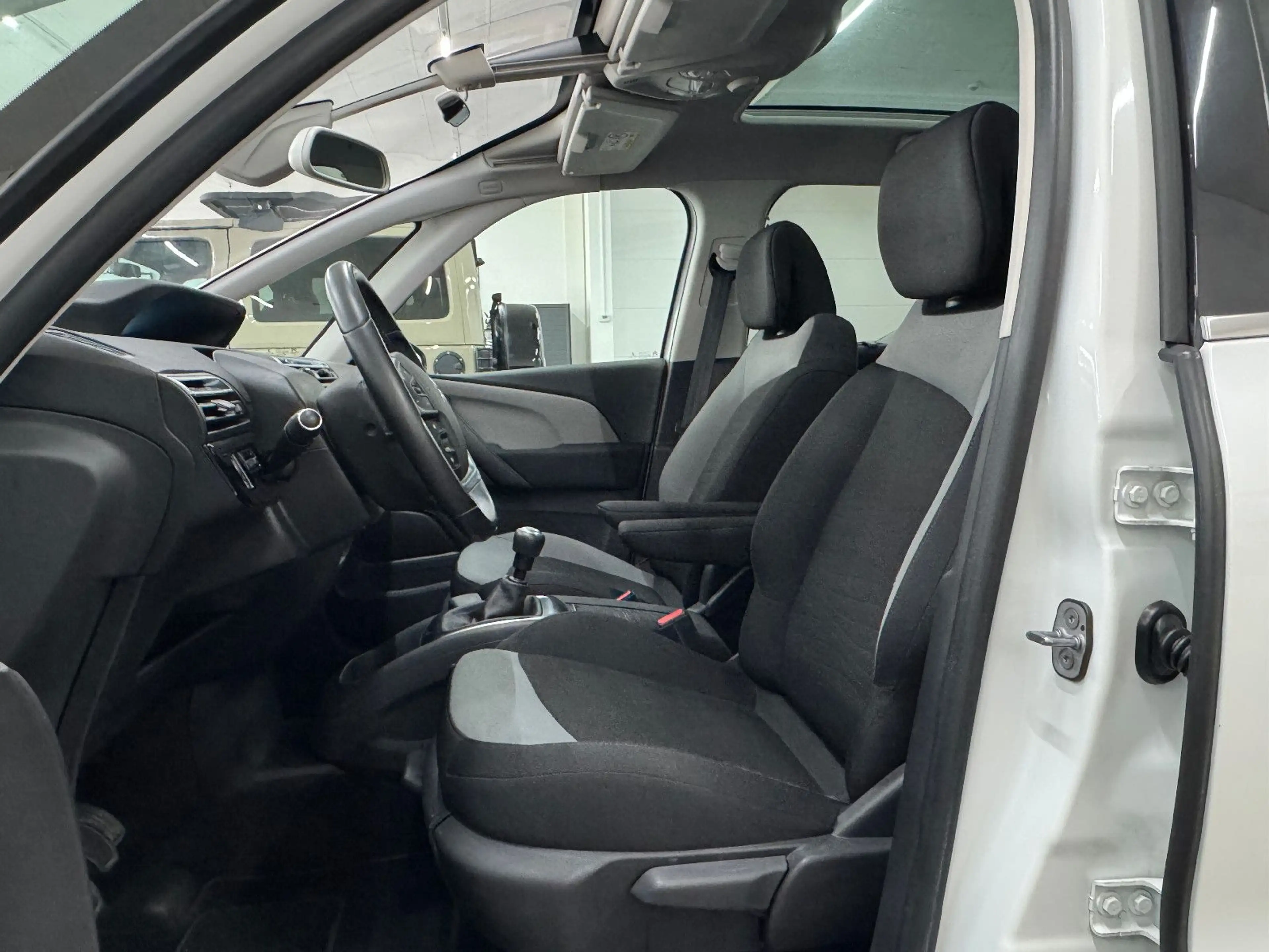 Citroen C4 Picasso /Spacetourer Selection — photo 15
