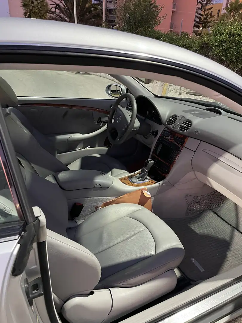 Mercedes-Benz CLK Elegance Gümüş rengi - 1