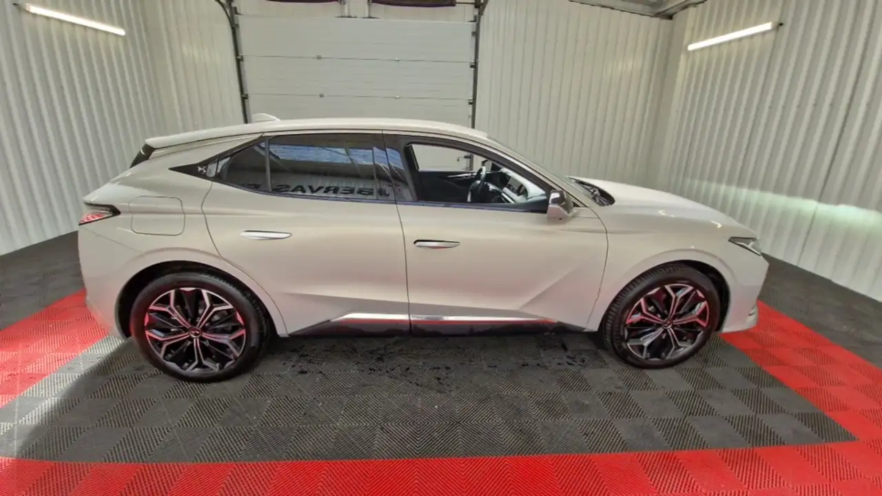 DS Automobiles DS 4 2023