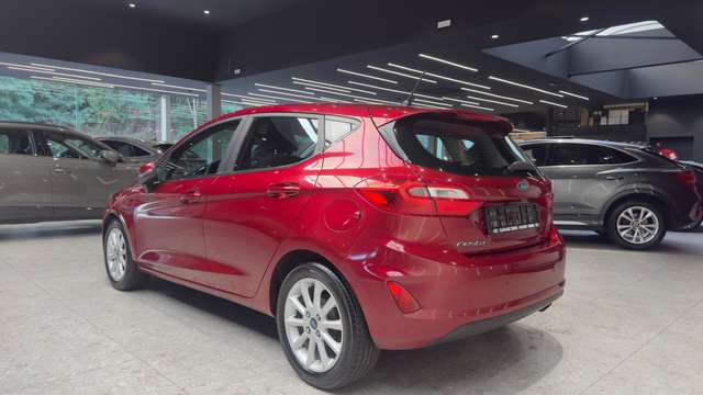 Ford Fiesta — photo 8