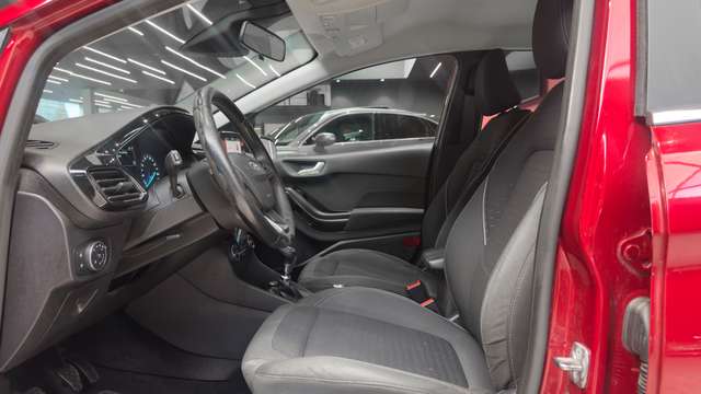 Ford Fiesta — photo 11