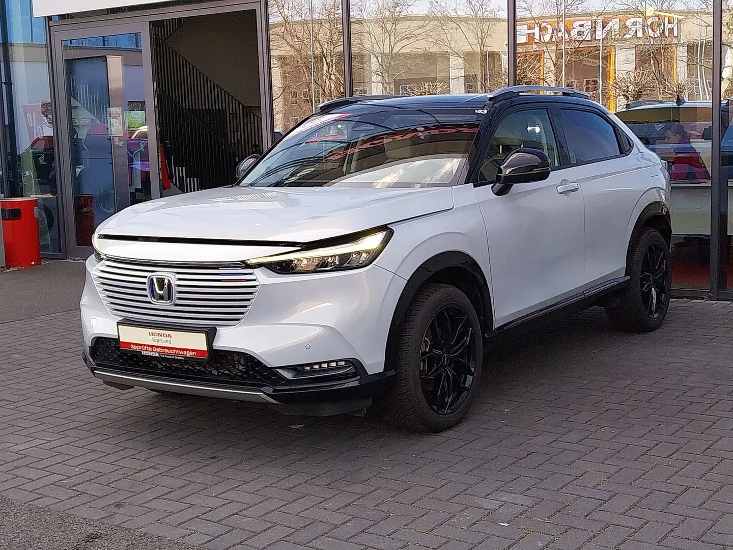 Honda HR-V 1,5 Advance Style Navi/LED/Kamera/AHK/WKR Weiß - 2