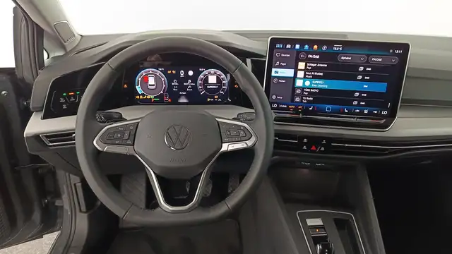 Volkswagen Golf view 14