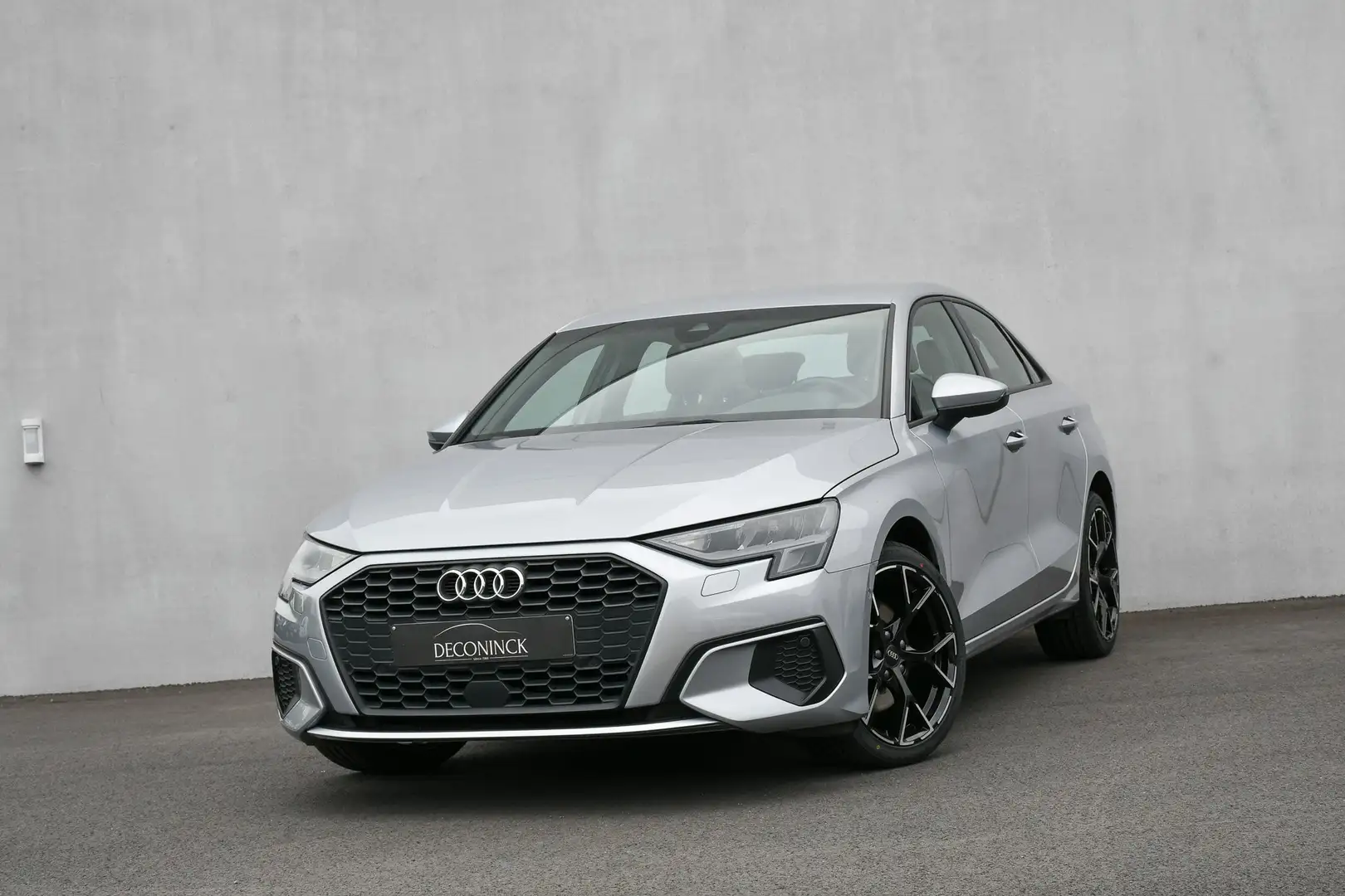 Audi A3 30 TFSI Business*BERLINE*LEDER*LED*VIRTUAL*CARPLAY Zilver - 1
