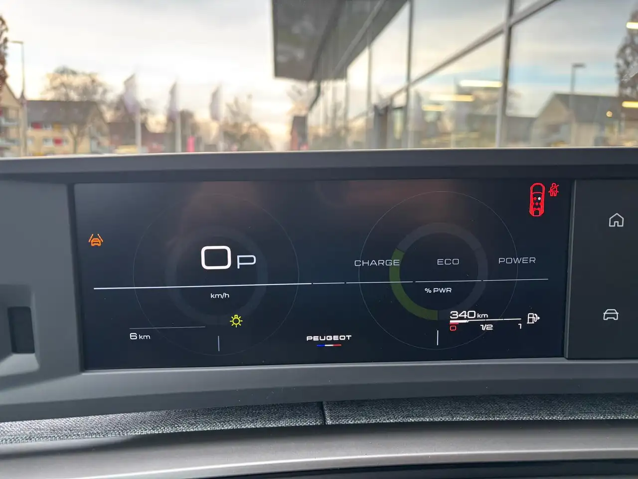 Peugeot 5008 Allure MHEV 145 e-DSC6 Temp 19" Kamera LED 7