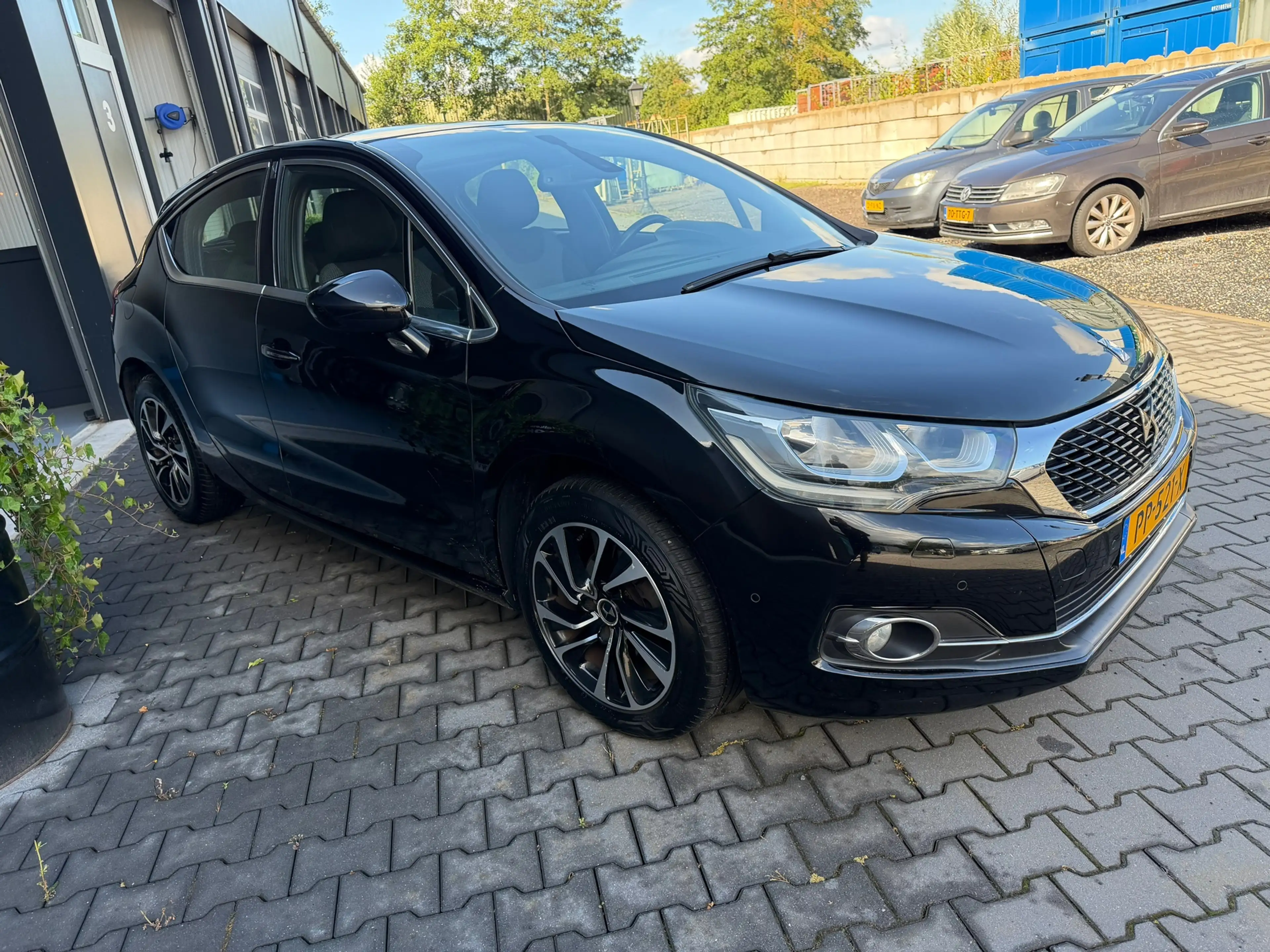 DS Automobiles DS 4 Crossback 1.2 PureTech Business — photo 5