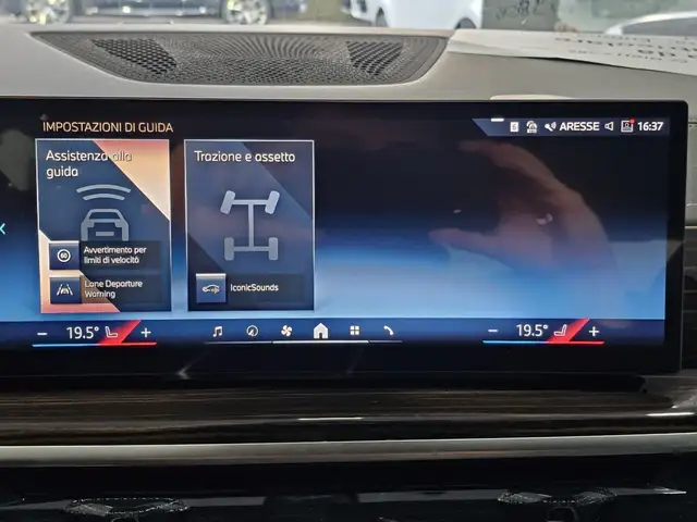 BMW X6 view 15