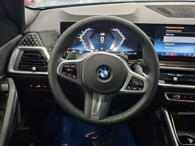 BMW X6 view 11