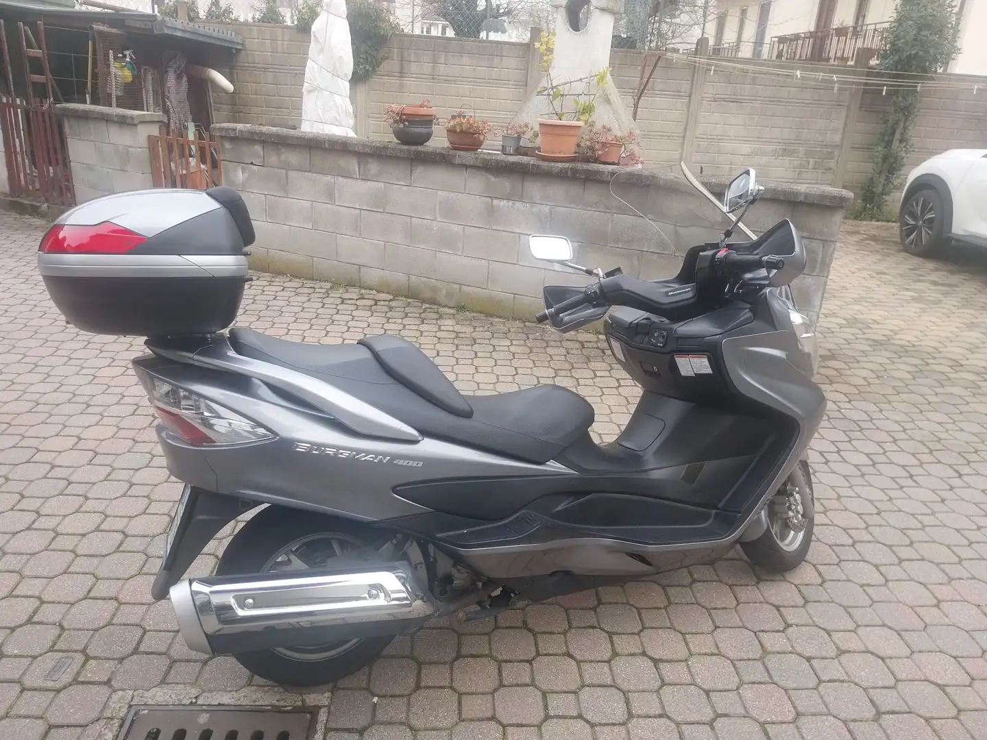 Suzuki Burgman 400 Gri - 1