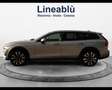 Volvo V60 Cross Country V60 CC (2018--->) D4 AWD Geartronic Business Plus Gold - thumbnail 2