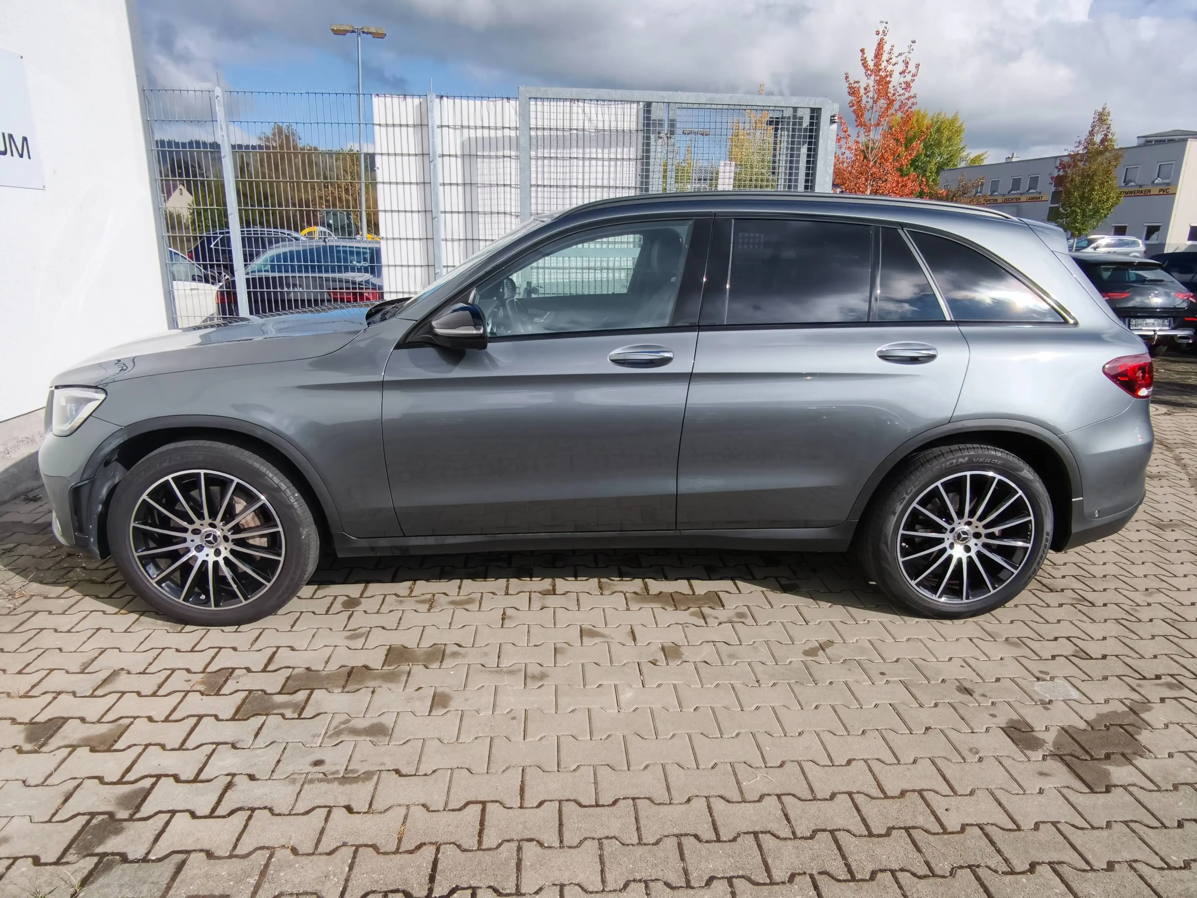 Mercedes-Benz GLC 400 d 4Matic 9G AMG 1.Hd 360° Luft AHK TOT+SPUR+DIST — photo 7