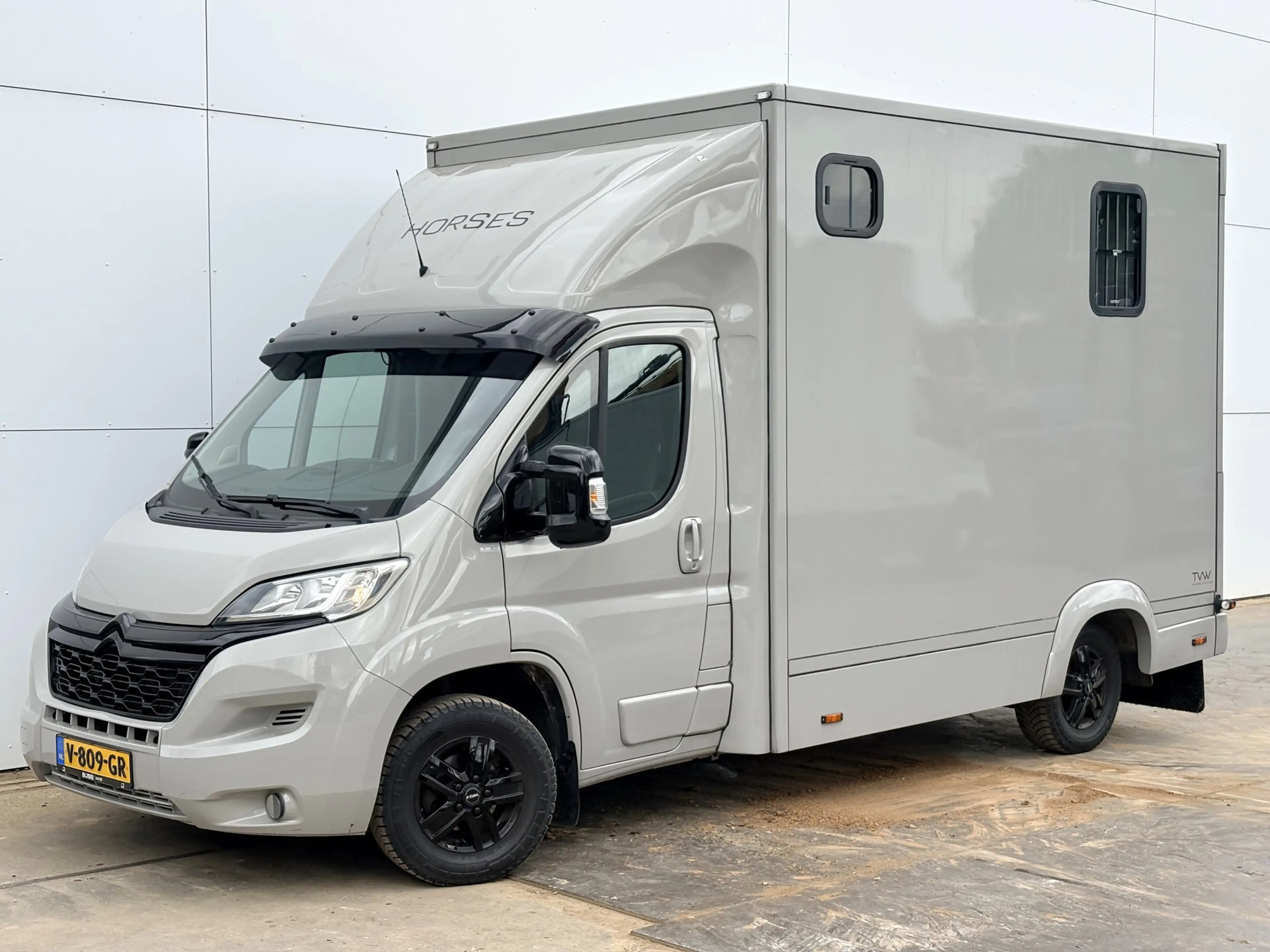 Citroen Jumper 2.2 130PK Paardenwagen Horsetrailer Pferdewagen Gi — photo 2