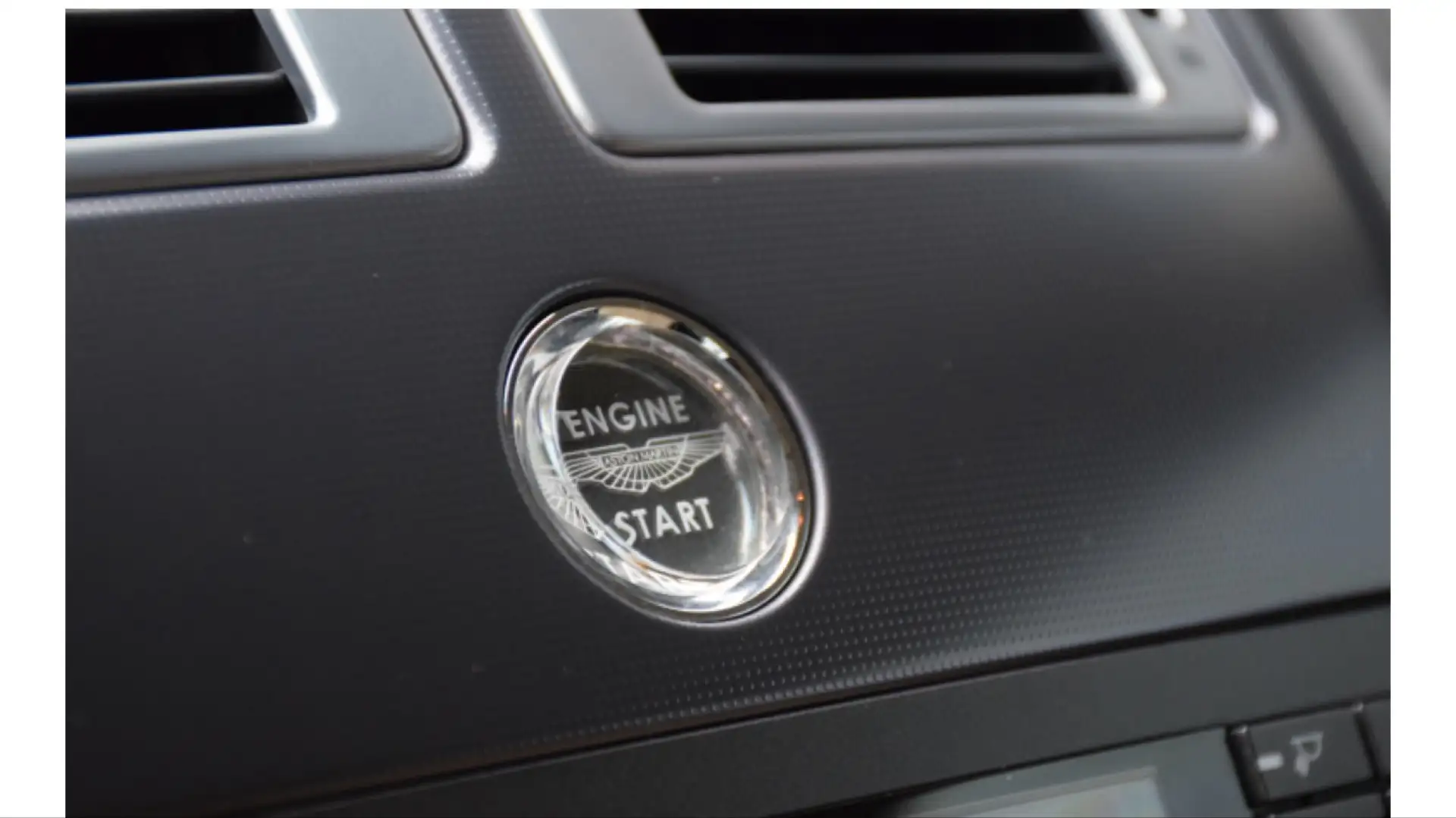 Aston Martin Virage 4.3 V8 Gri - 2