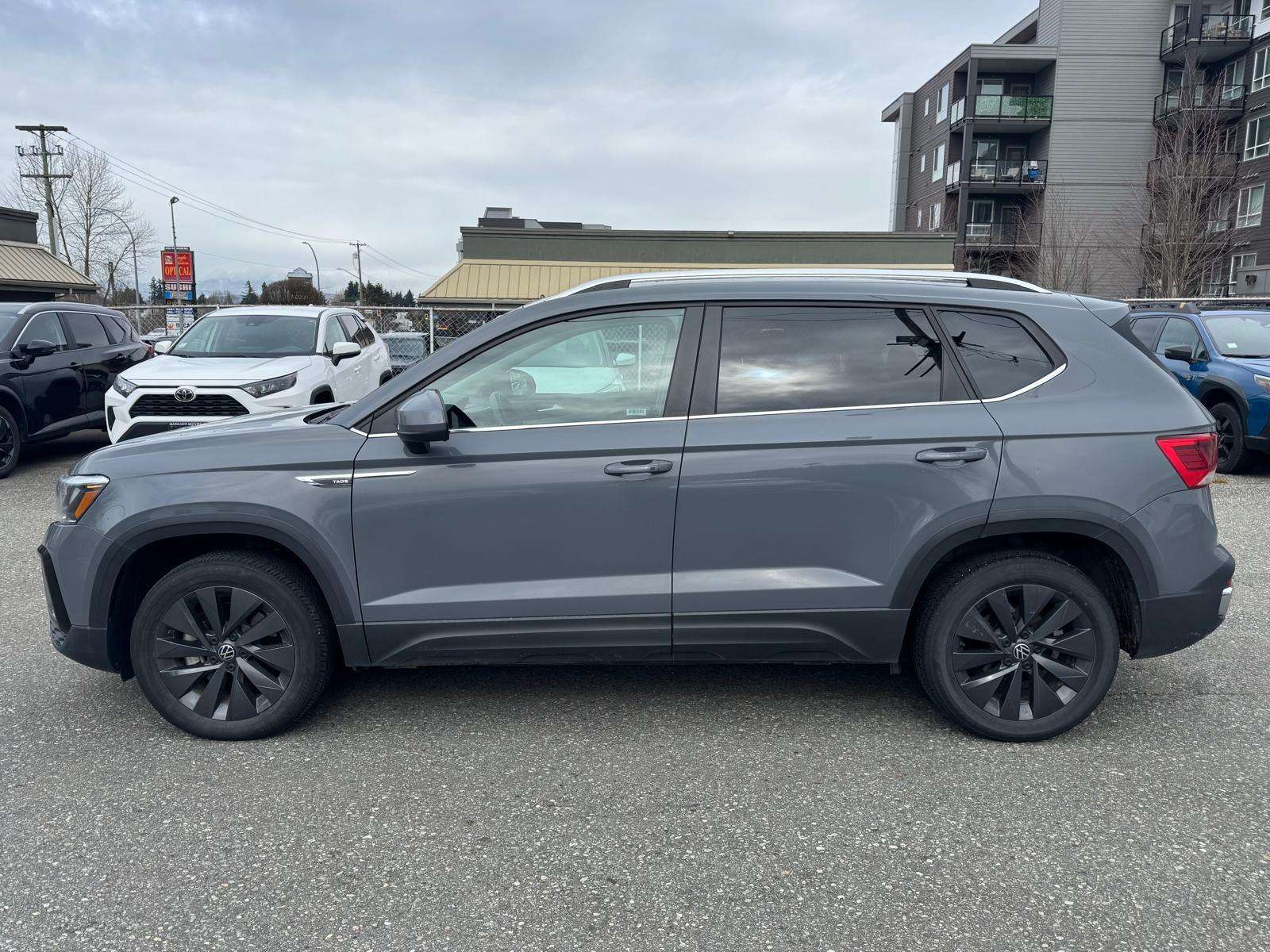 2024 Volkswagen Taos — view 7