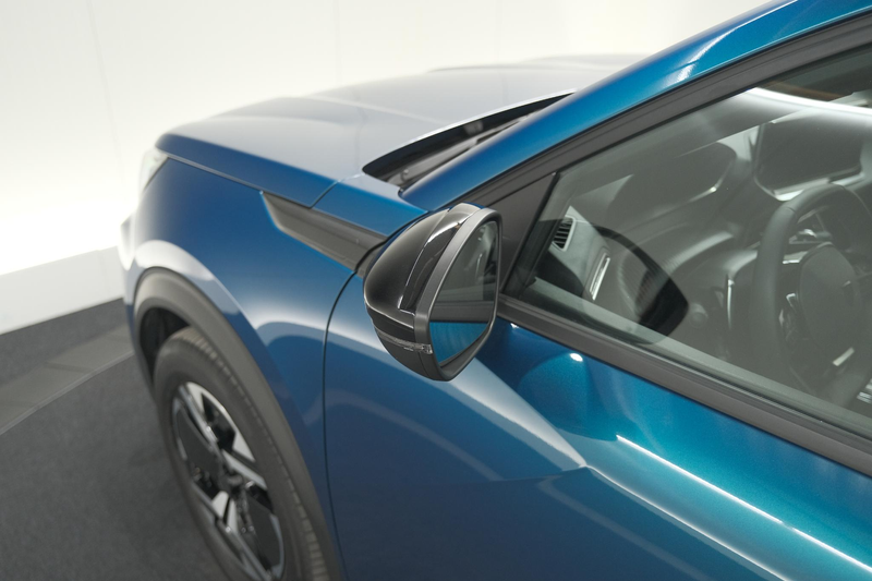 Peugeot 2008 1.2 Hybrid 145 Allure | Apple Carplay | Climate Co — photo 12