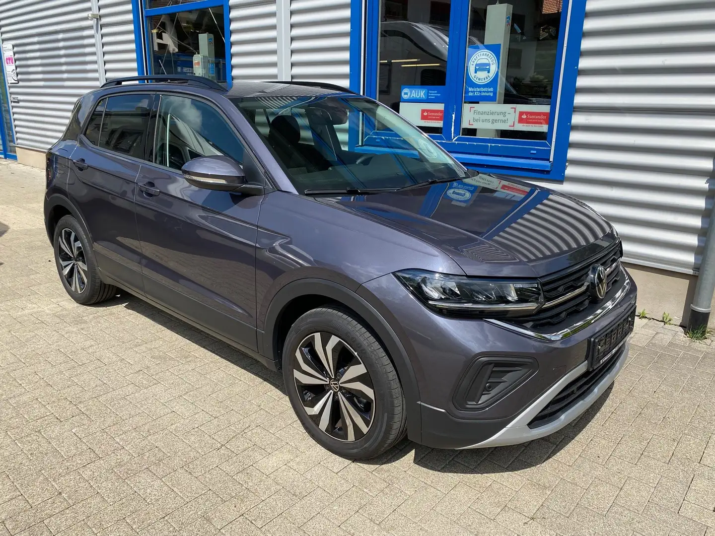 Volkswagen T-Cross 1.0 TSI 70 kW Life Gris - 1
