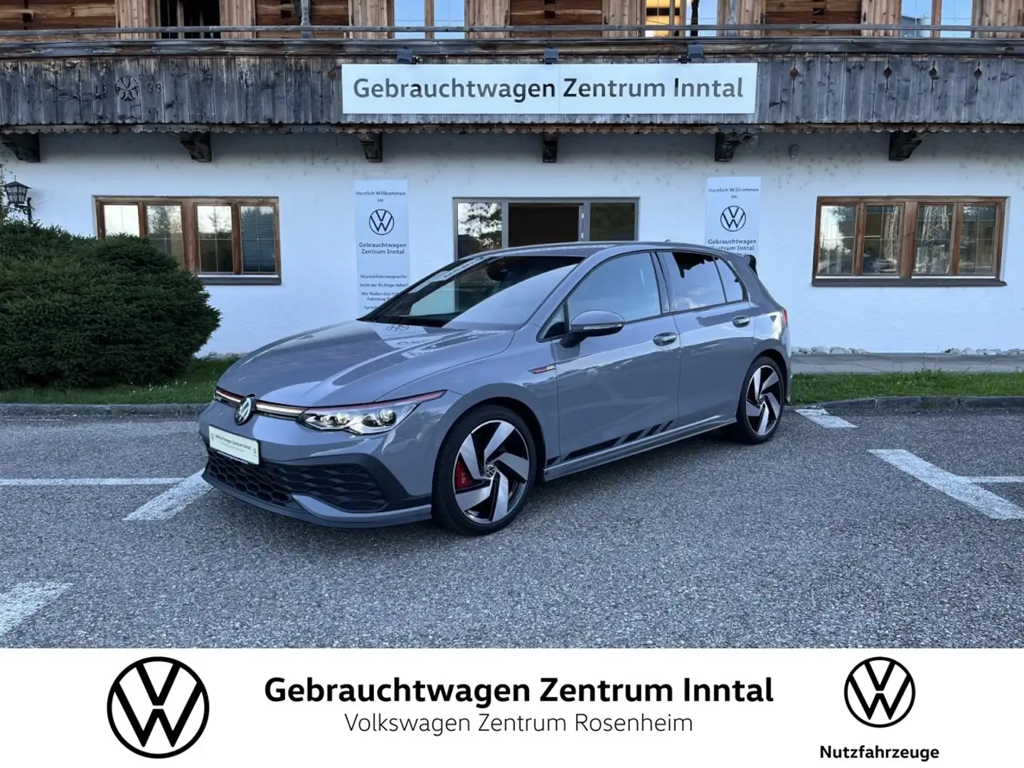 Volkswagen Golf VIII GTI Clubsport 45 2,0 TSI DSG (Navi+LED) Schwarz - 1