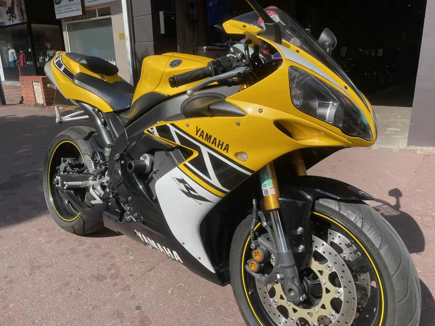 Yamaha R 3 Gelb - 2