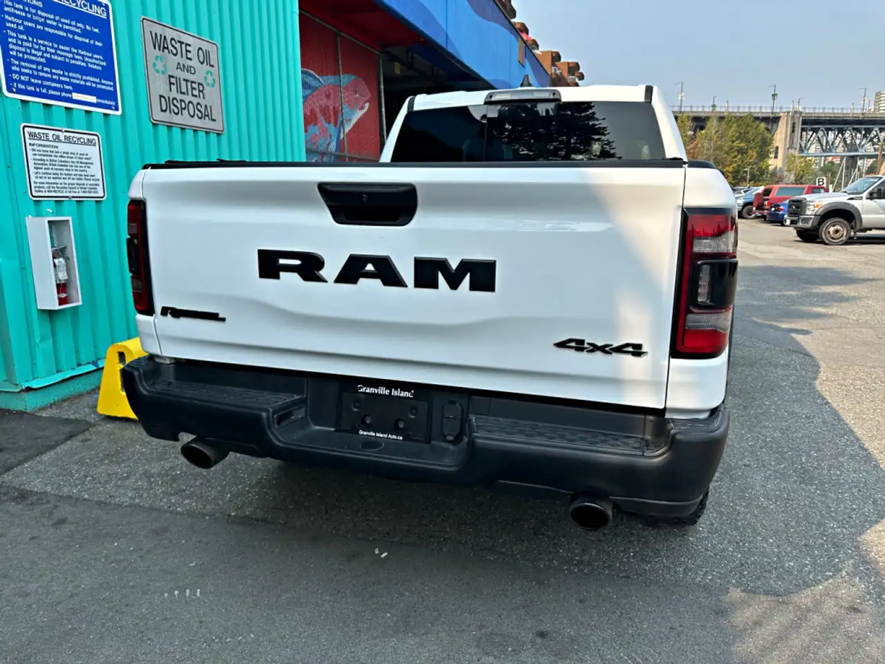 RAM 1500 снимка RAM 1500