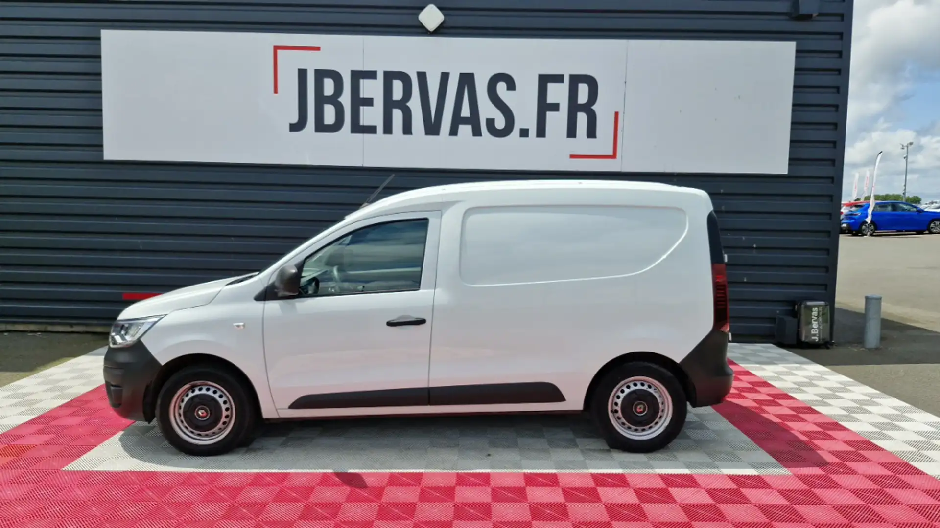 Renault BLUE DCI 95 - 22 CONFORT Белый - 2