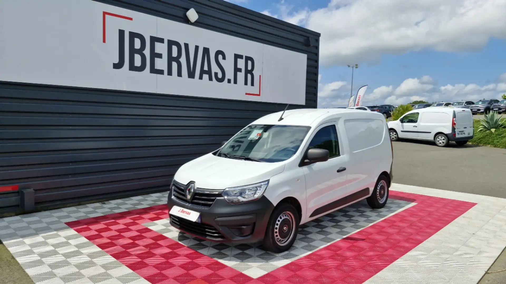 Renault BLUE DCI 95 - 22 CONFORT Белый - 1