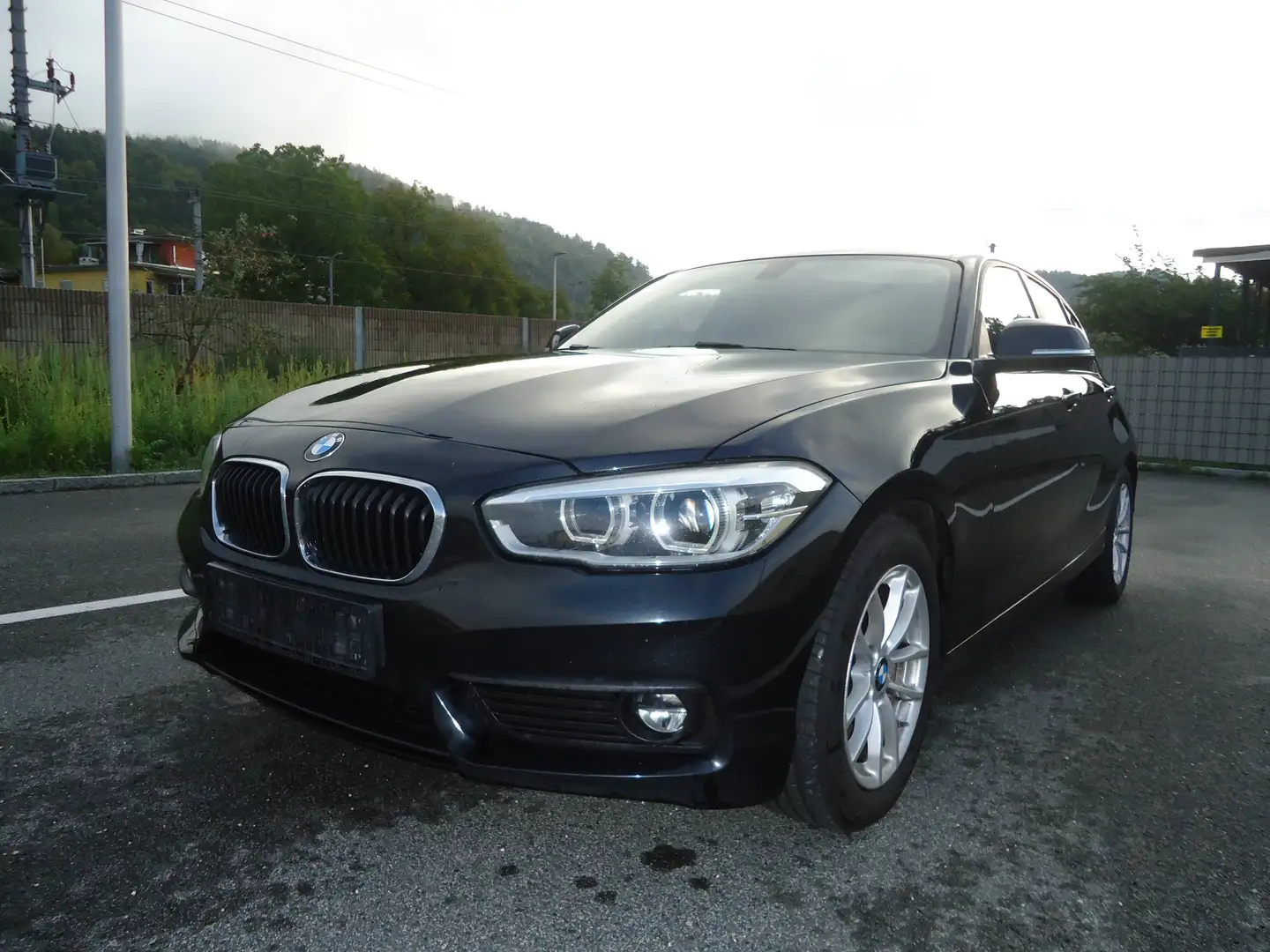 BMW 116 116d Efficient Dynamics Schwarz - 1