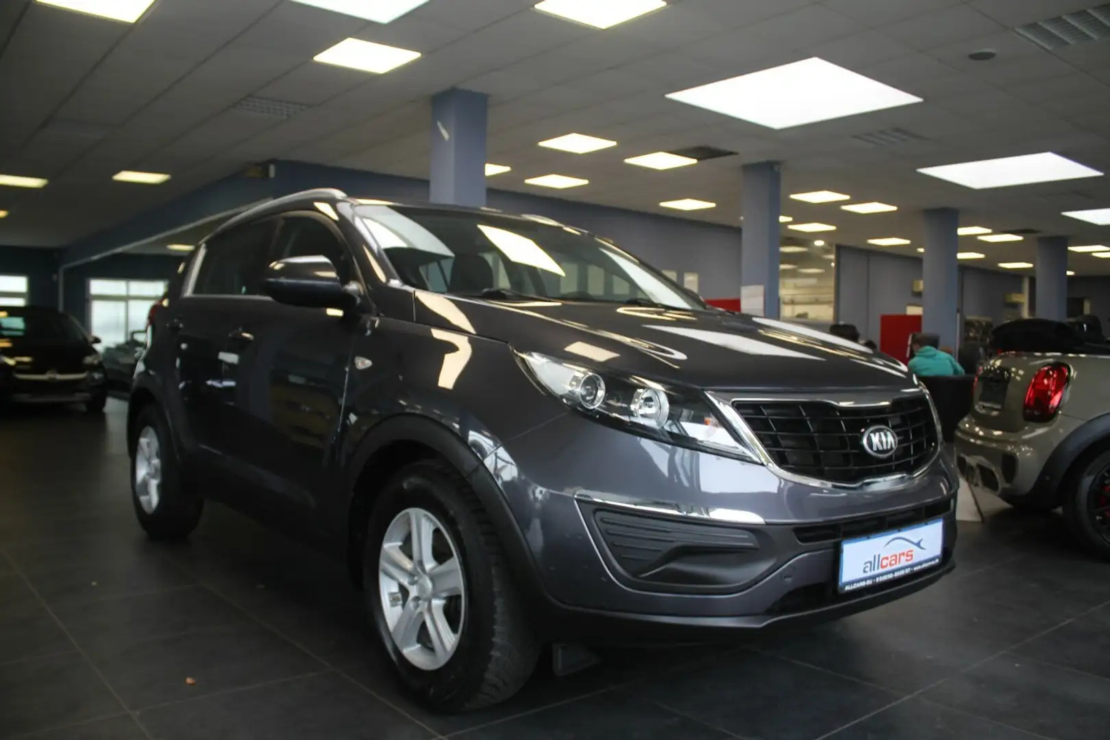 Kia Sportage 1.7 CRDi 2WD Vision Grau - 1