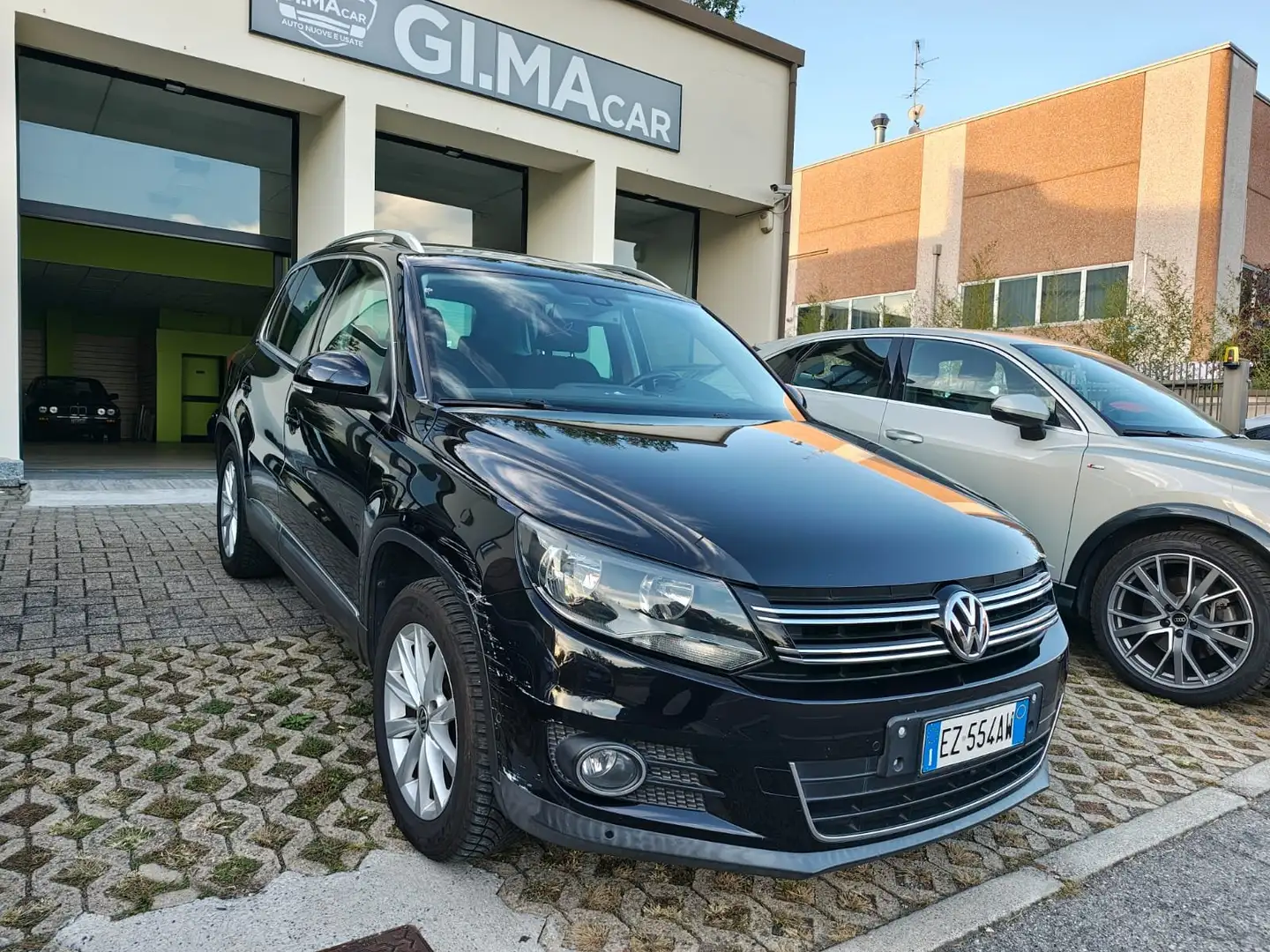 Volkswagen Tiguan 2011 2.0 tdi Track 4x4 GANCIO TRAINO Nero - 1