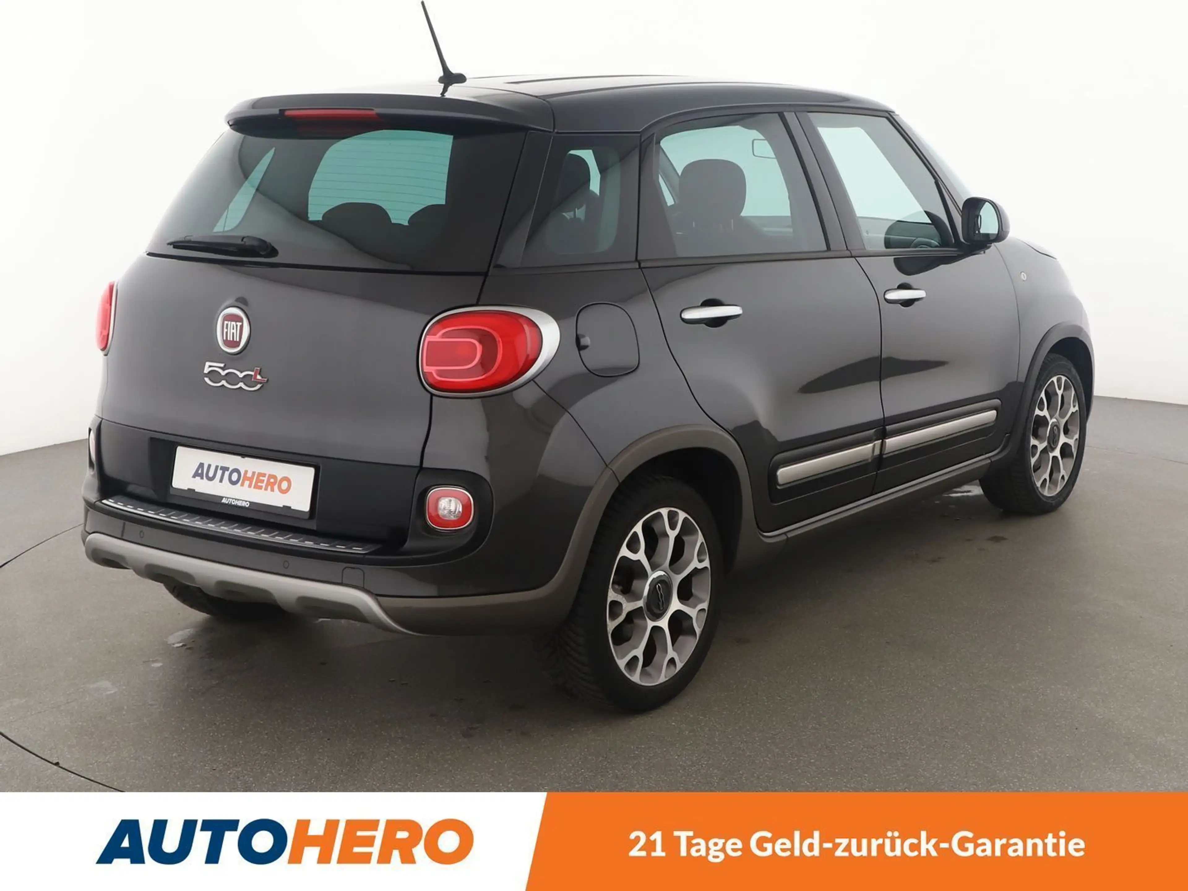 Fiat 500L 1.4 Trekking Rock N Road Edition*NAVI*TEMPO*PDC* — photo 6