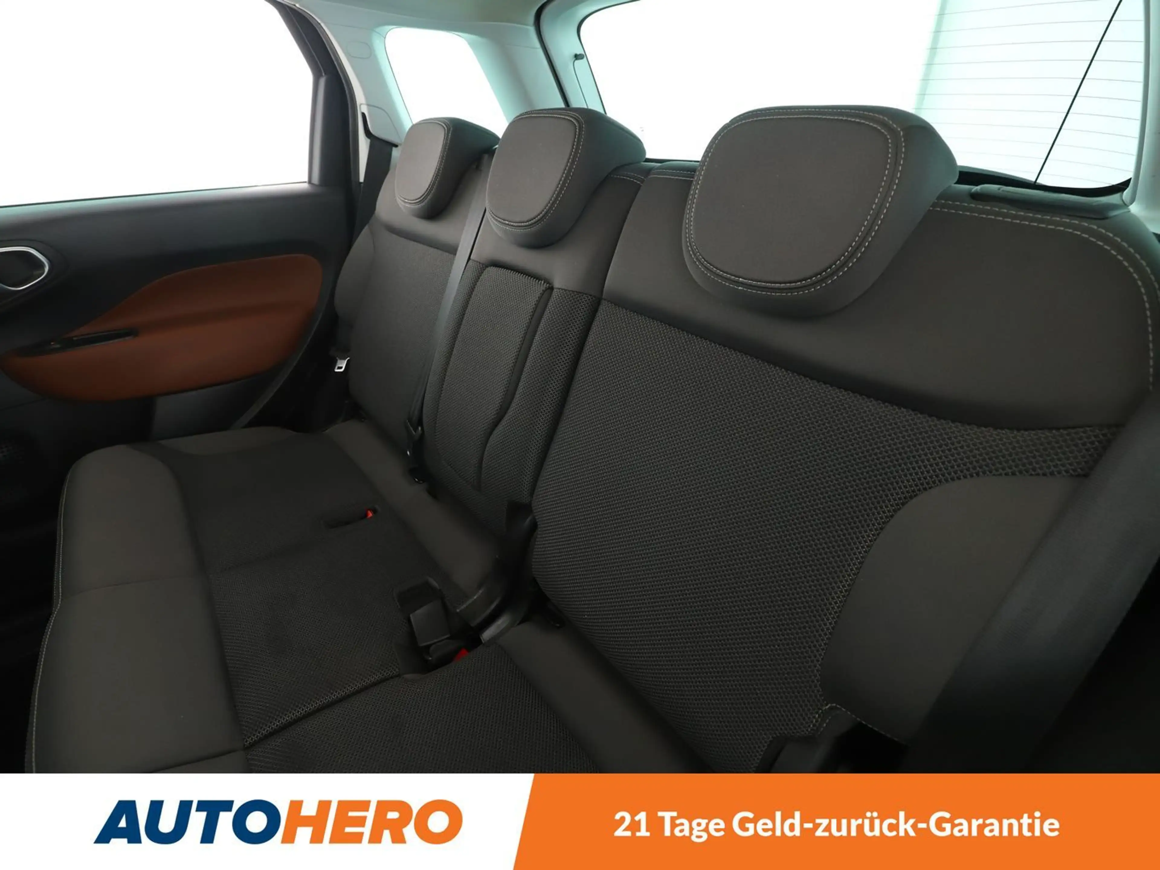 Fiat 500L 1.4 Trekking Rock N Road Edition*NAVI*TEMPO*PDC* — photo 14