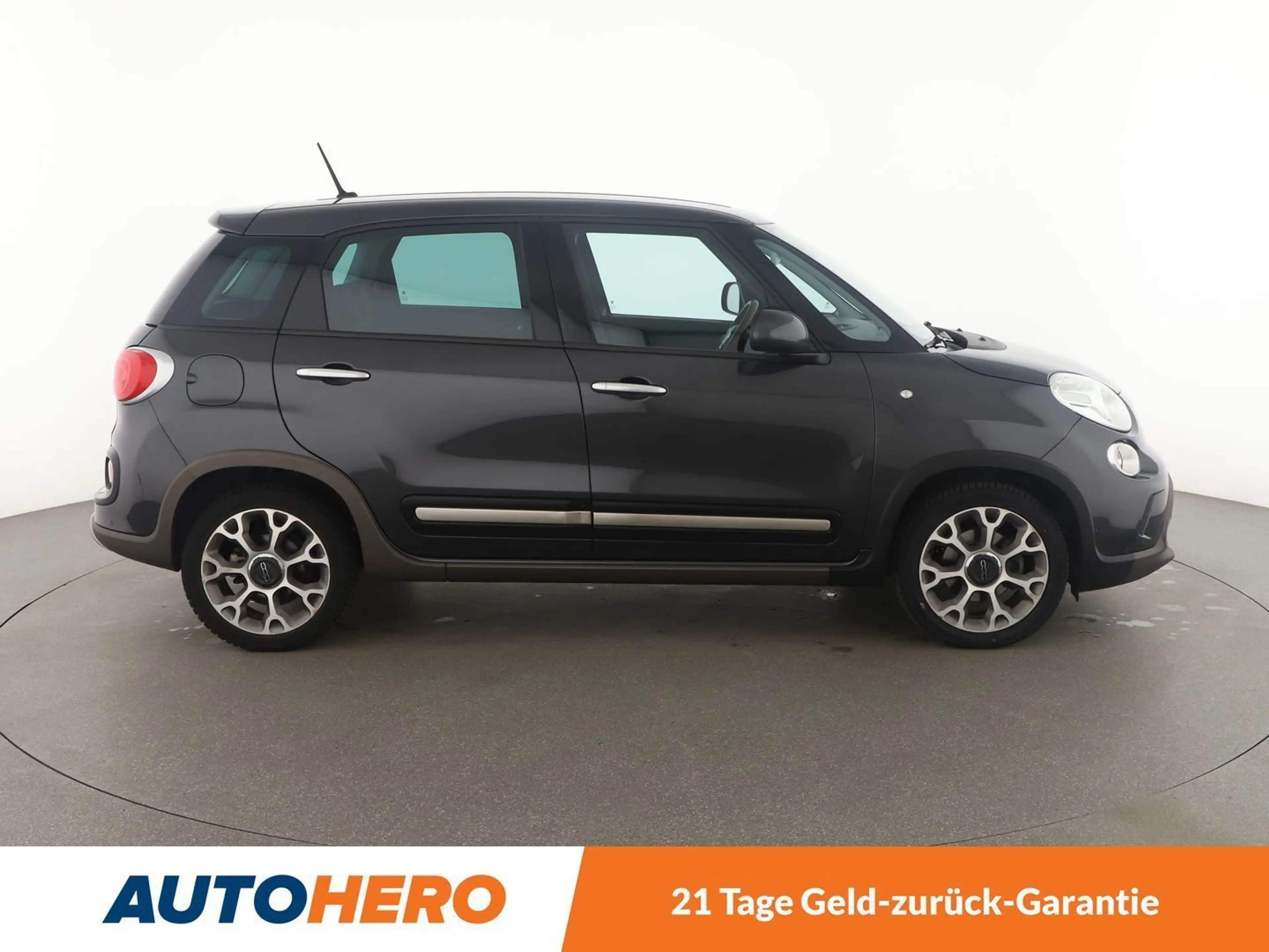 Fiat 500L 1.4 Trekking Rock N Road Edition*NAVI*TEMPO*PDC* — photo 7