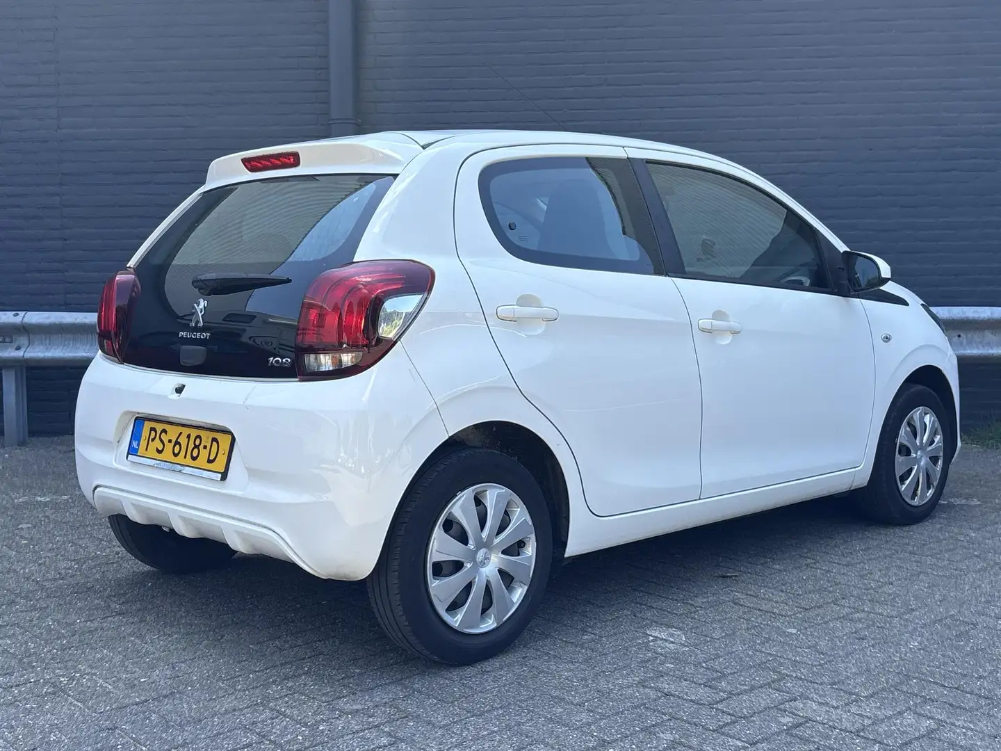 Peugeot 108 1.0 e-VTi Active | € 3.700,- NETTO! | 5 Deurs | Ai Wit - 2