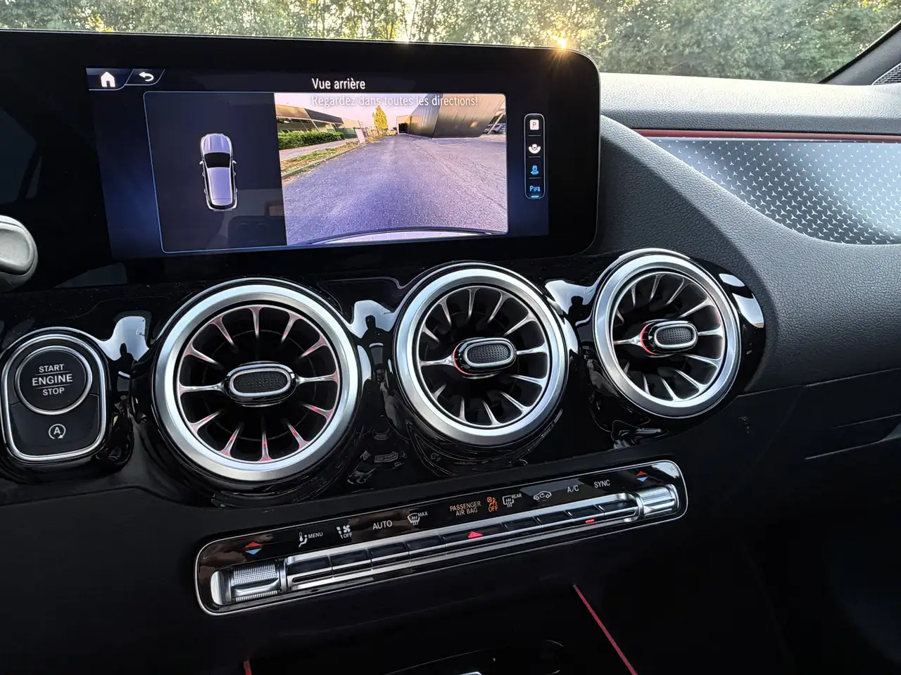 Mercedes-Benz GLA Progressive MHEV FACELIFT/CUIR/NAVI/CAMERA/PANO/MULTIBEAM LED/KEYLESS/FULL, миниатюра 24