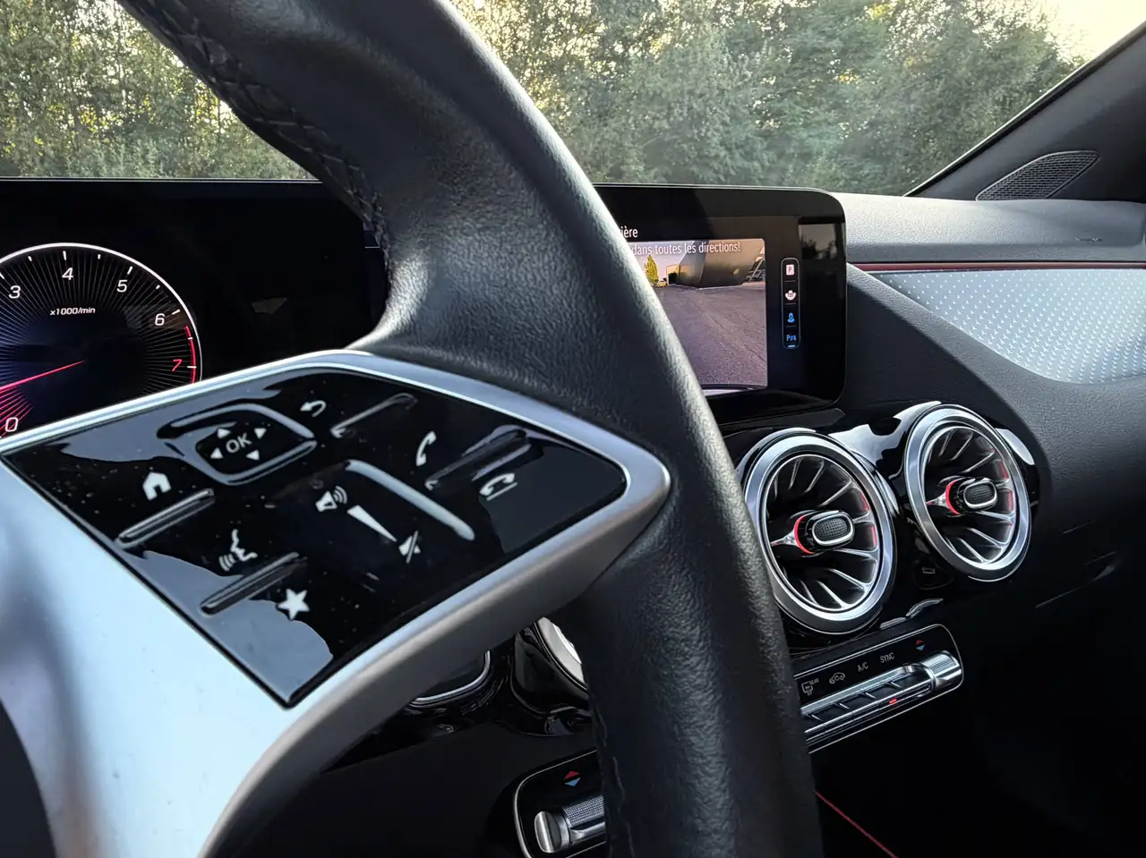 Mercedes-Benz GLA Progressive MHEV FACELIFT/CUIR/NAVI/CAMERA/PANO/MULTIBEAM LED/KEYLESS/FULL, миниатюра 23