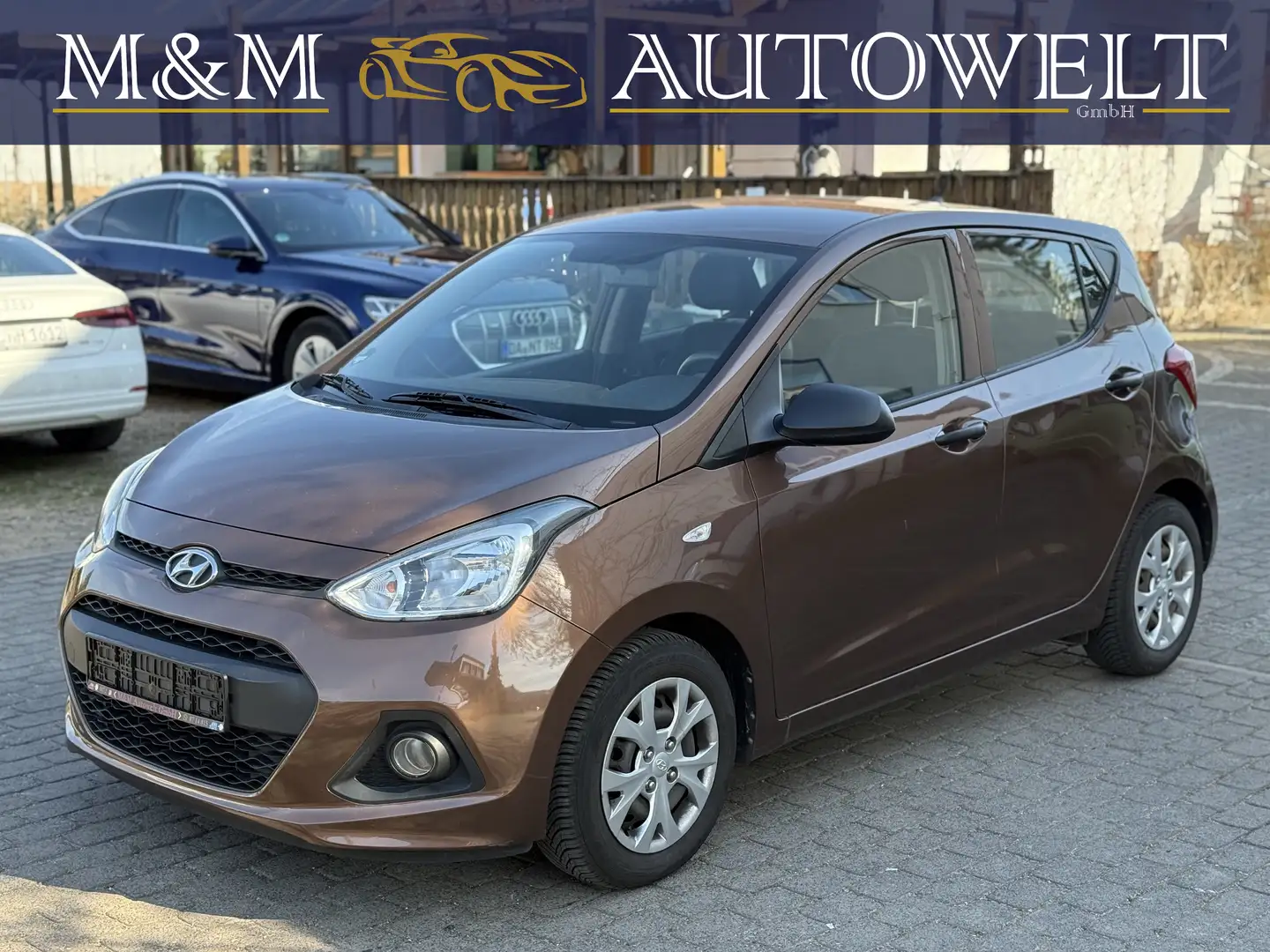 Hyundai i10 TÜV 10/2026 | 100% Service | 106t Km | Top Marrón - 2
