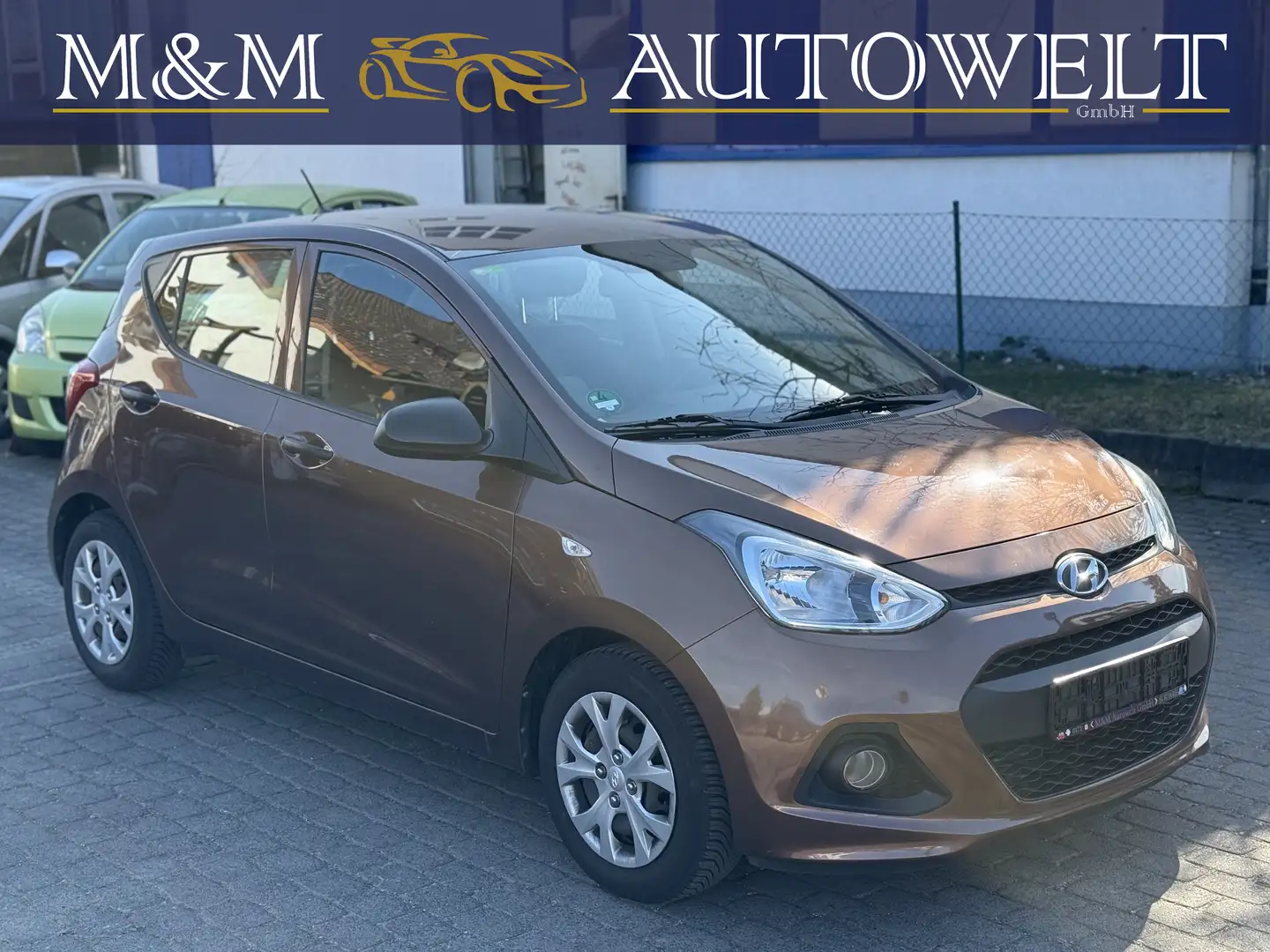 Hyundai i10 TÜV 10/2026 | 100% Service | 106t Km | Top Marrón - 1