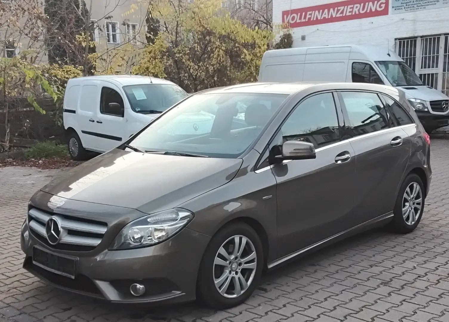 Mercedes-Benz B 180 B B 180 CDI. Automatikgetriebe Grau - 1