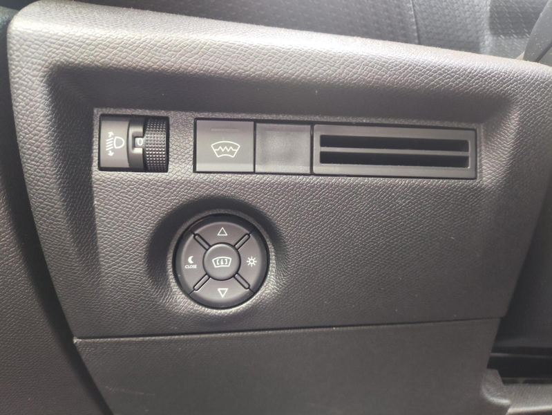 Citroen C4 1.2 Max HUD Navi LED Kamera Totwinkel — photo 14
