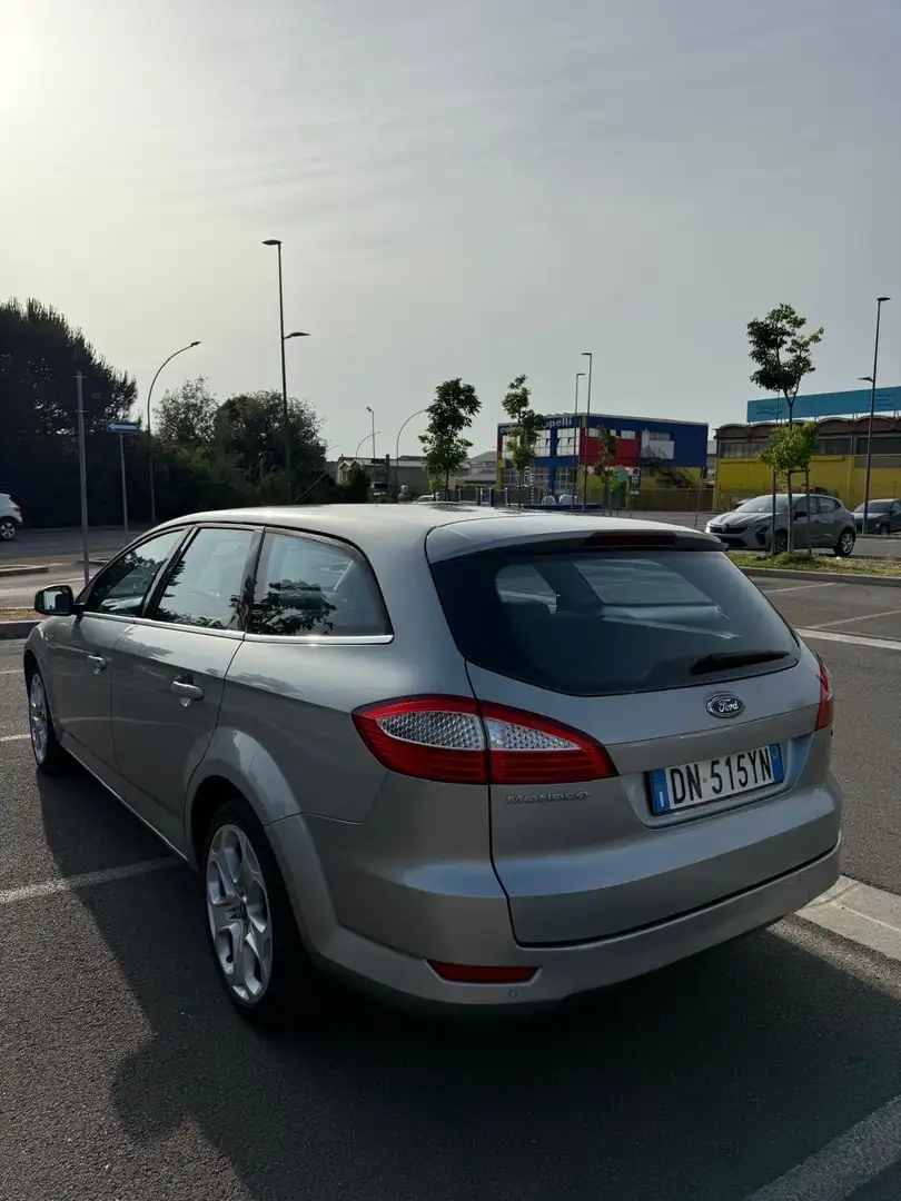 Ford Mondeo SW 2.0 tdci Ghia Pack 130cv auto dpf - 1