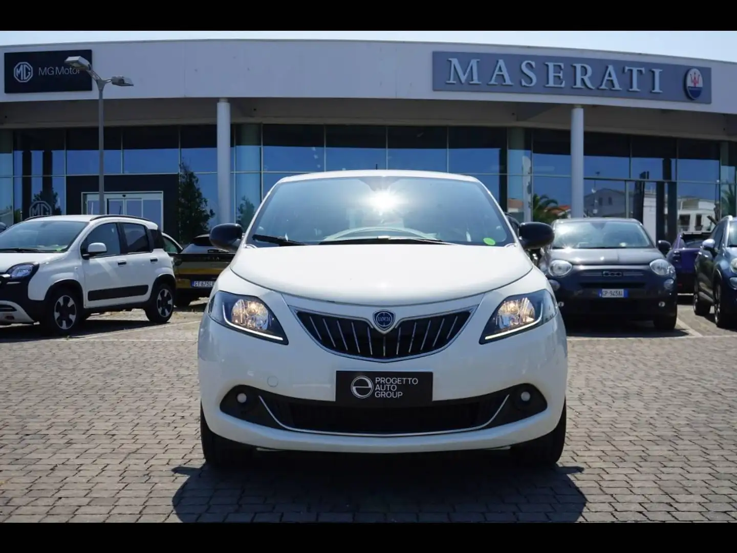 Lancia Ypsilon 1.0 FireFly Hybrid Oro Blanc - 2