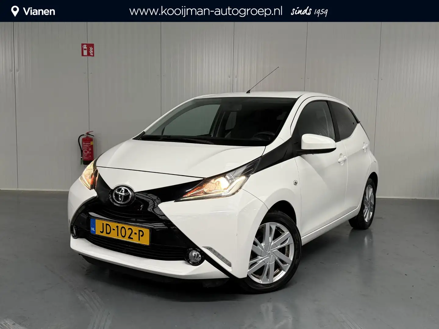 Toyota Aygo 1.0 VVT-i x-sport Met trekhaak, slechts 33106KM! Z Blanc - 1